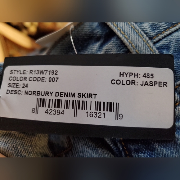 R13 skirt - Picture 2 of 4